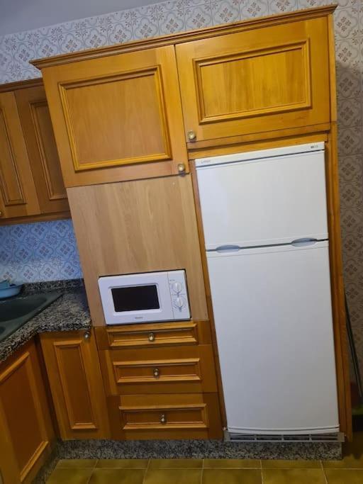 Perforaciones Y Rozas Fernandez Suarez Sl Apartment เลออน ภายนอก รูปภาพ